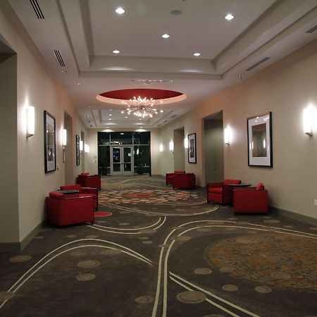 Embassy Suites Ontario - Airport Beltér fotó